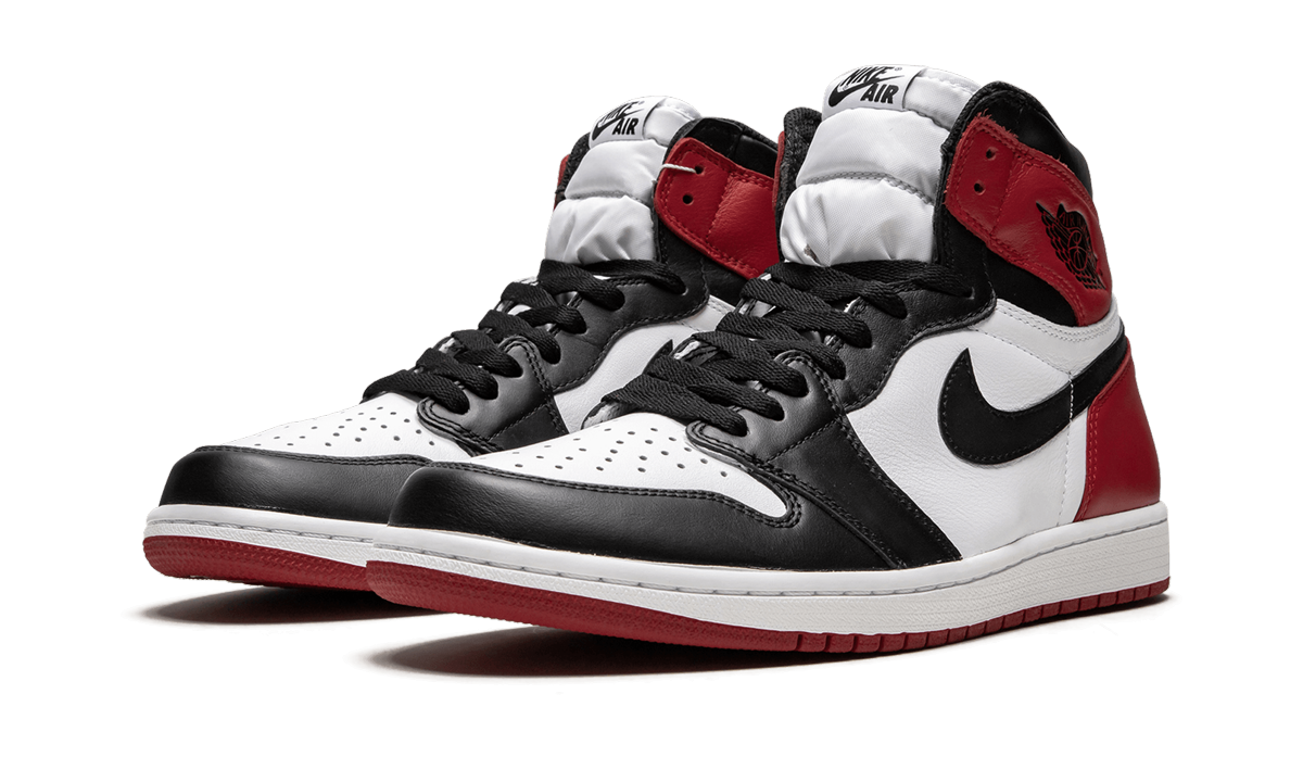 jordan 1 retro black toe 2016+555088-125+diagnol left view