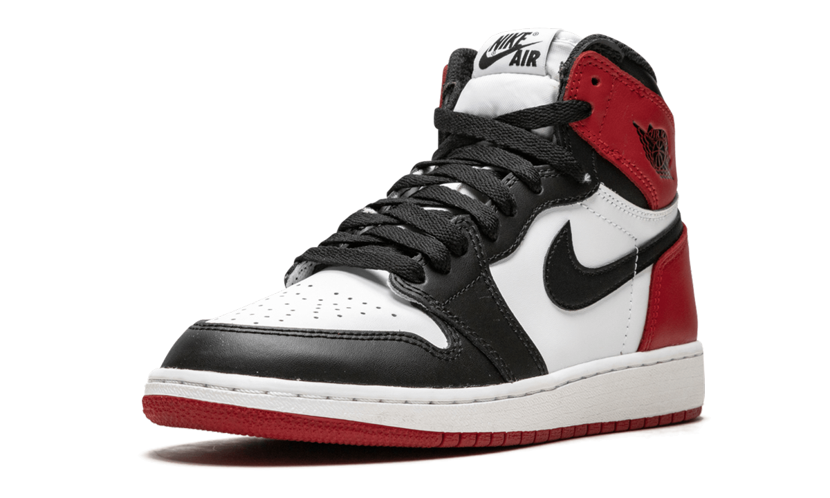 jordan 1 retro black toe 2016 gs+575441-125+left diagnol single view