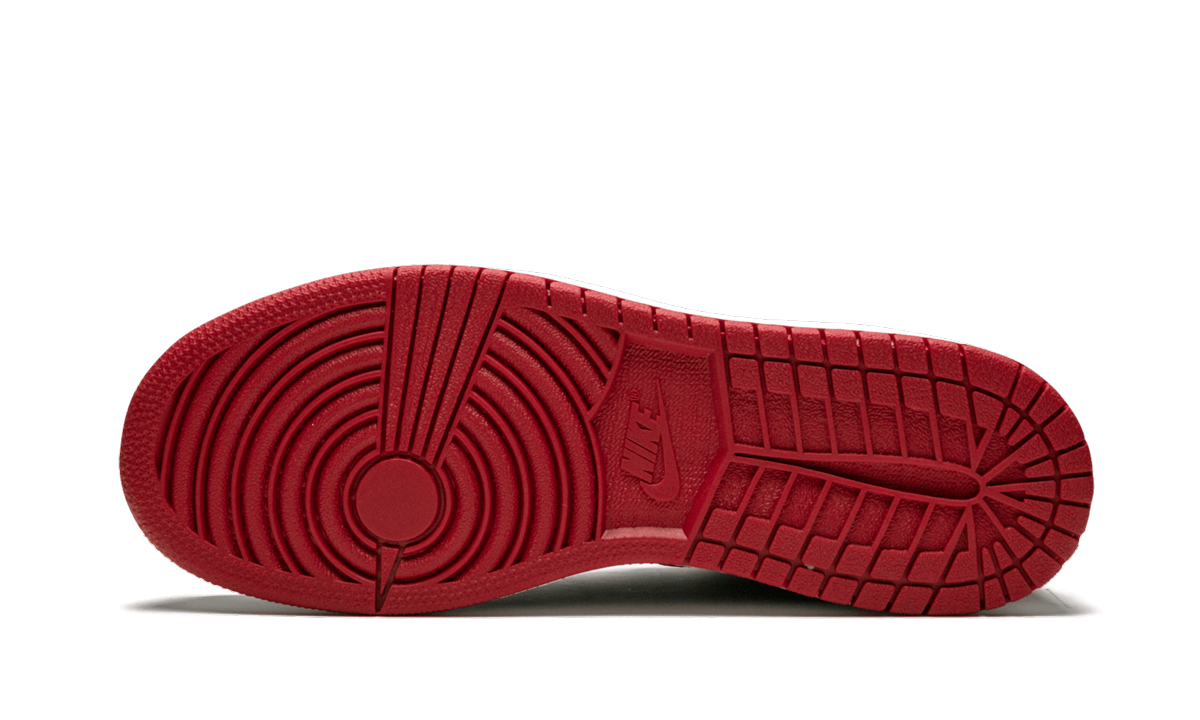 jordan 1 retro bred banned 2016 gs+575441-001+bottom view