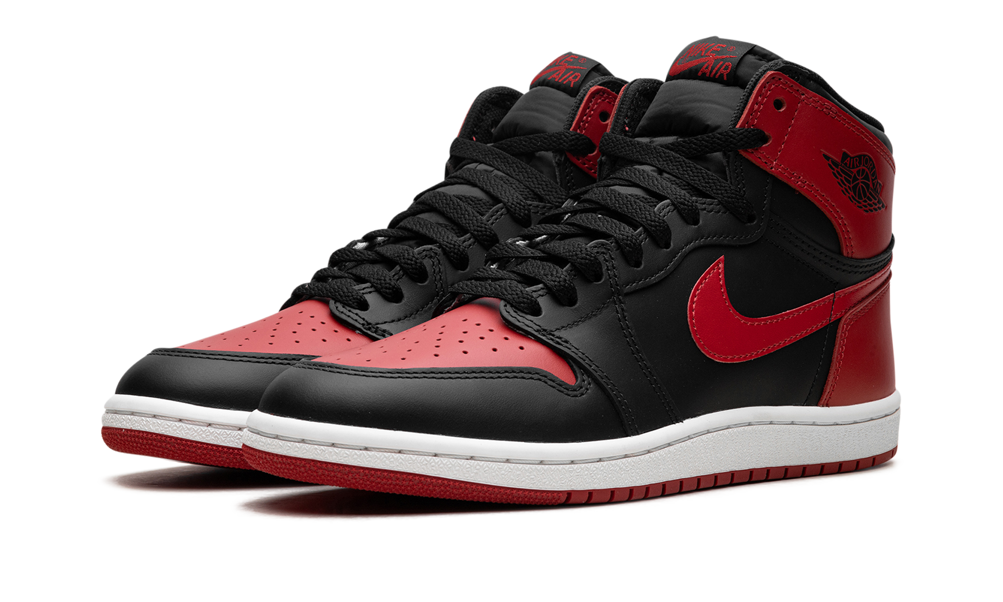 jordan 1 retro high 85 og bred shoe palace special box 2025+HV6674-067+diagnol left view
