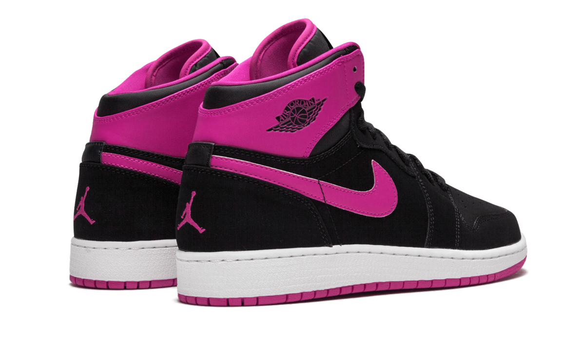 jordan 1 retro high black vivid pink gs+332148-008+diagnol right behind view