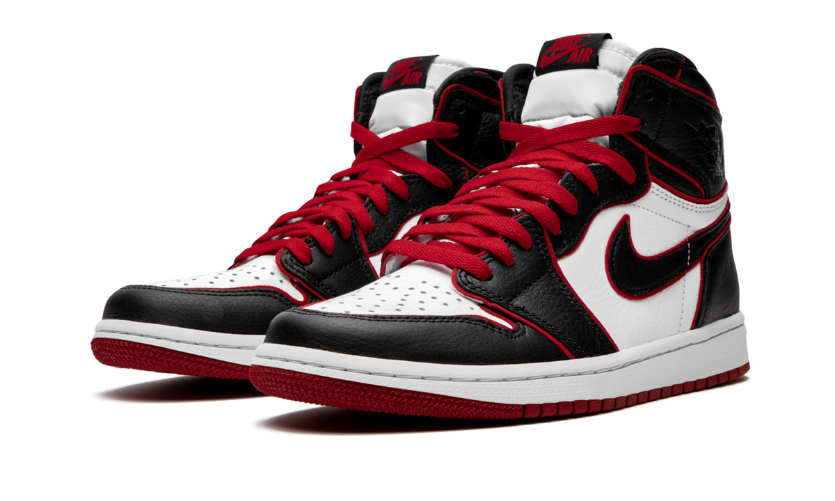 jordan 1 retro high bloodline+555088-062+diagnol left view