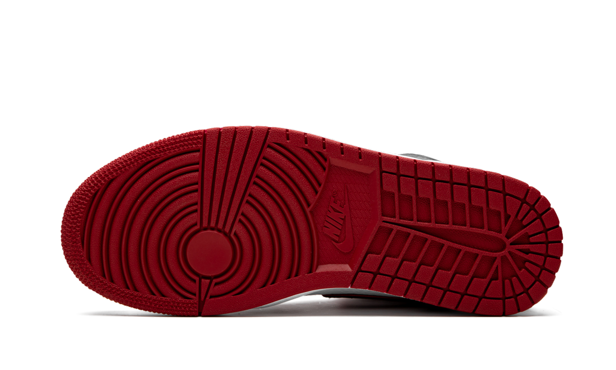 jordan 1 retro high bloodline+555088-062+bottom view