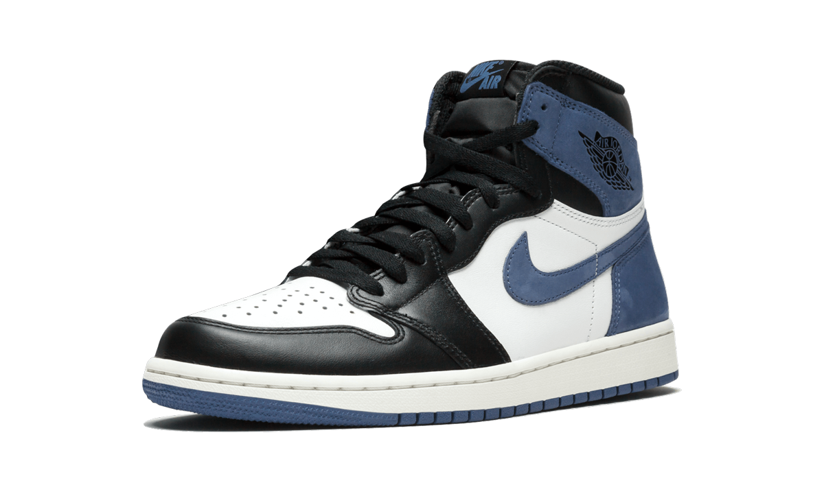 jordan 1 retro high blue moon+555088-115+left diagnol single view