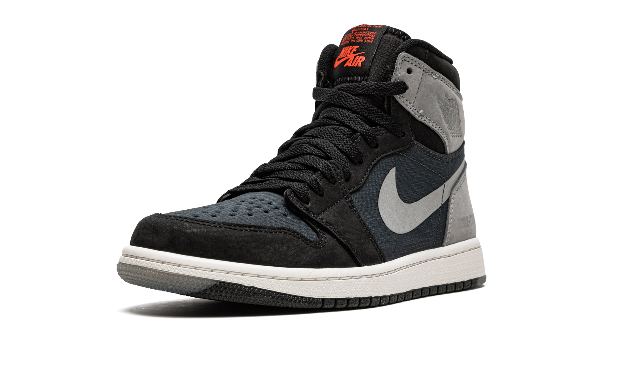 jordan 1 retro high element gore tex black particle grey+DB2889-001+left diagnol single view