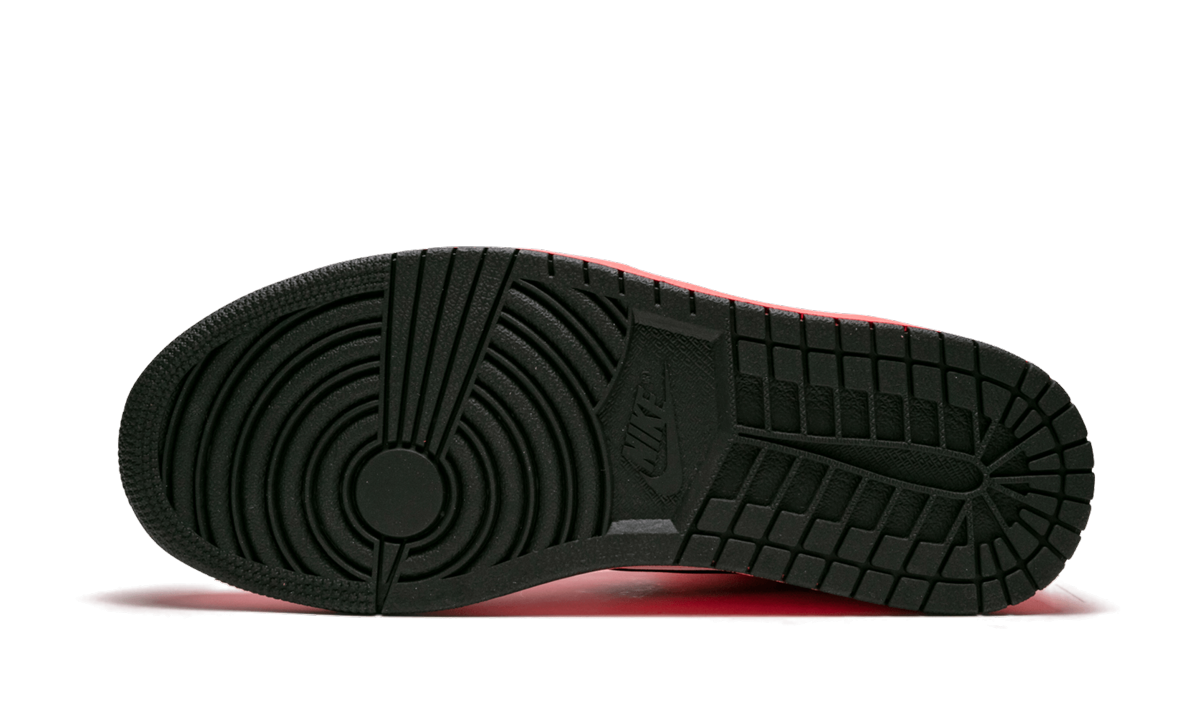 jordan 1 retro high hot punch women s+AQ9131-600+bottom view