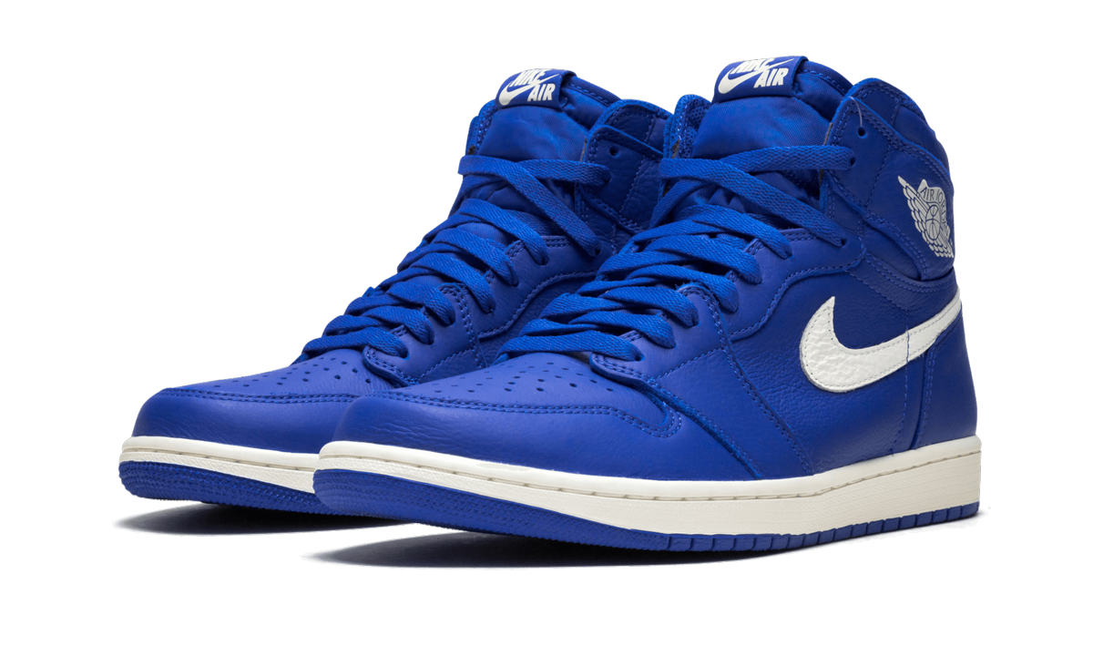 jordan 1 retro high hyper royal+555088-401+diagnol left view