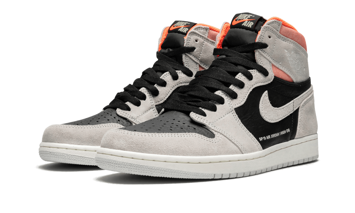 jordan 1 retro high neutral grey hyper crimson+555088-018+diagnol left view