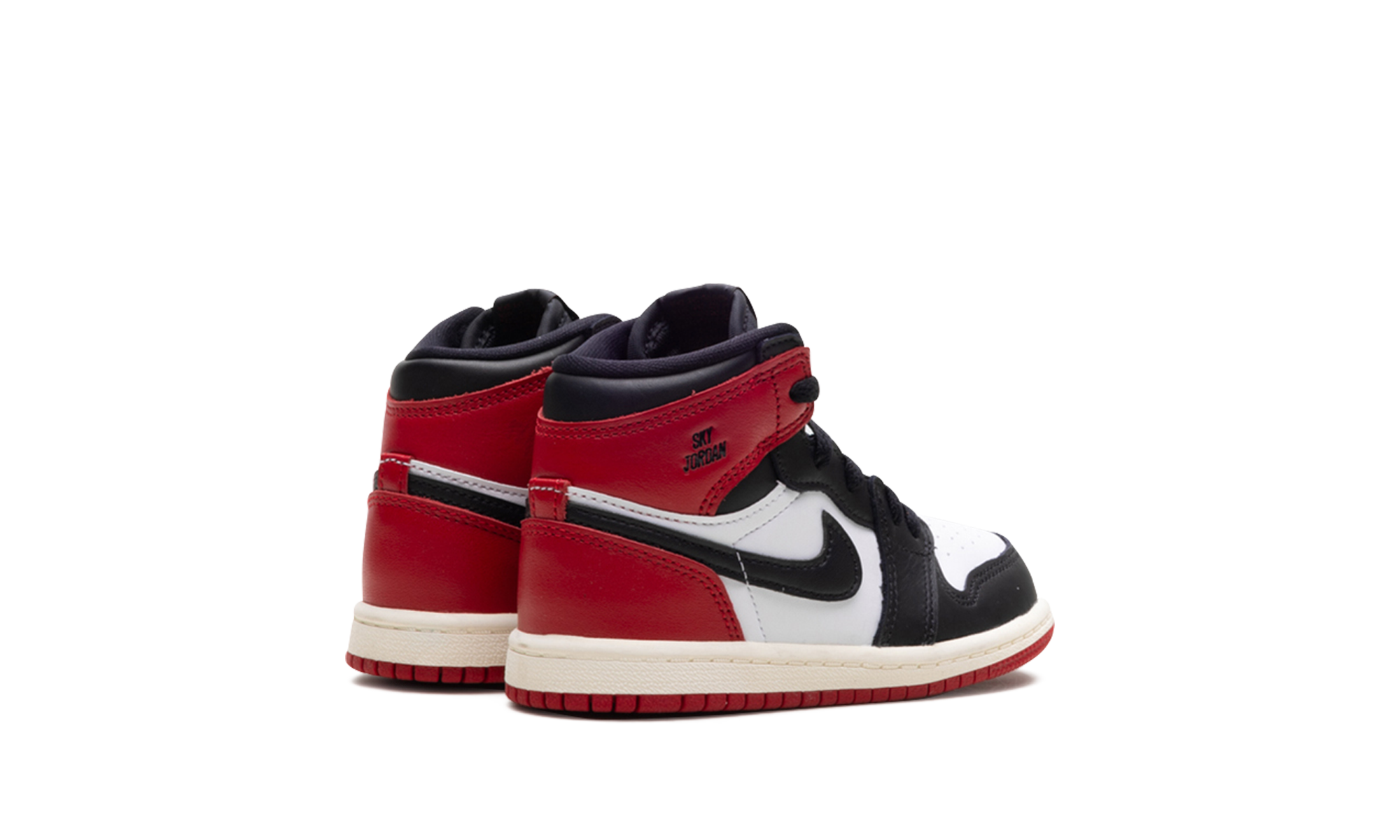 jordan 1 retro high og black toe reimagined td+FD1413-106+diagnol right behind view
