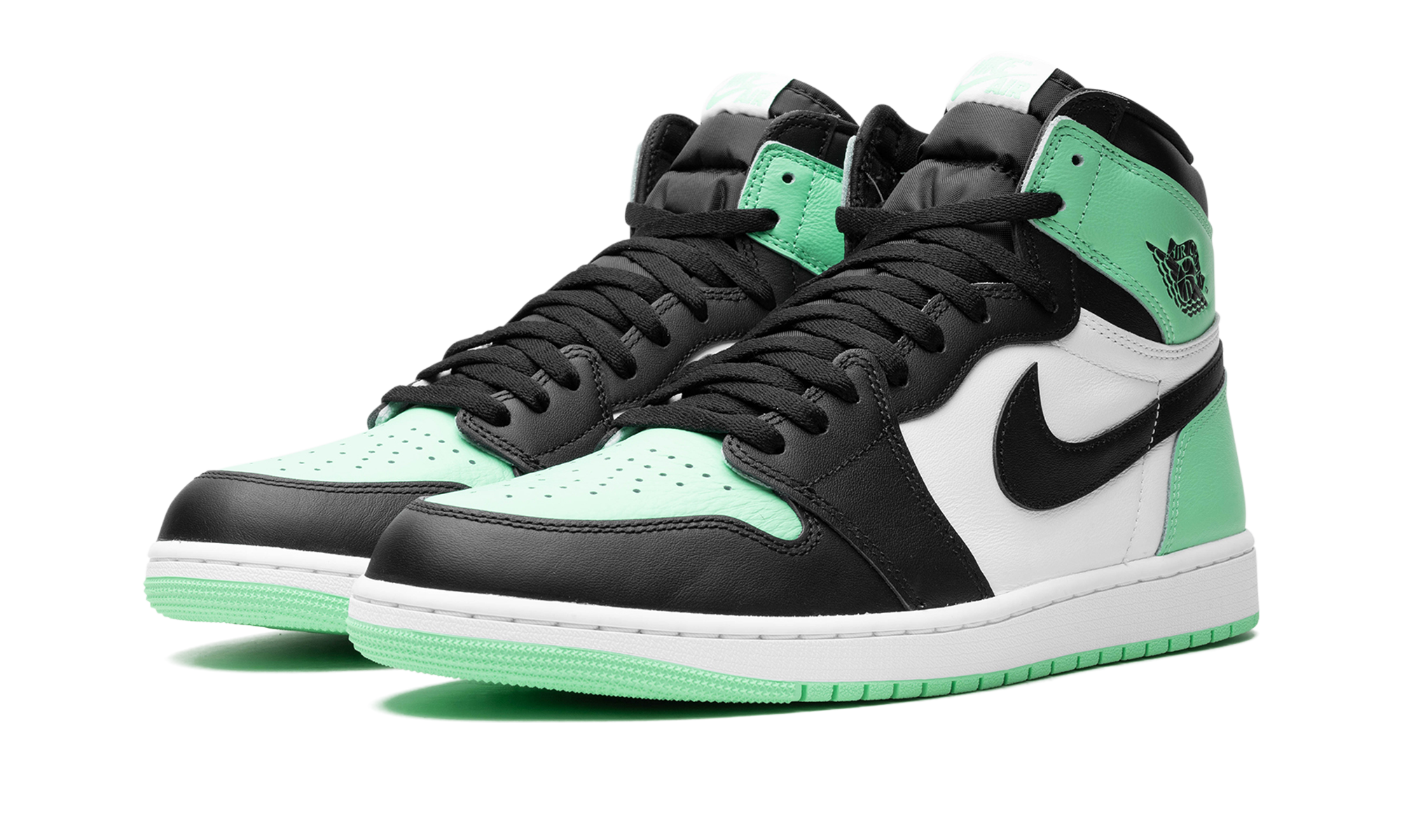 jordan 1 retro high og green glow+DZ5485-130+diagnol left view