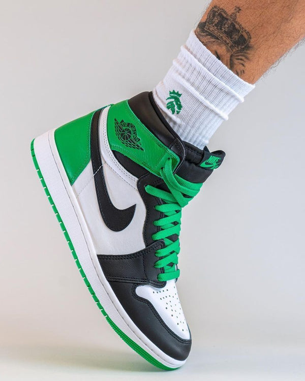 Jordan 1 Retro High OG Lucky Green, Lifestyle View 5, SKU DZ5485-031