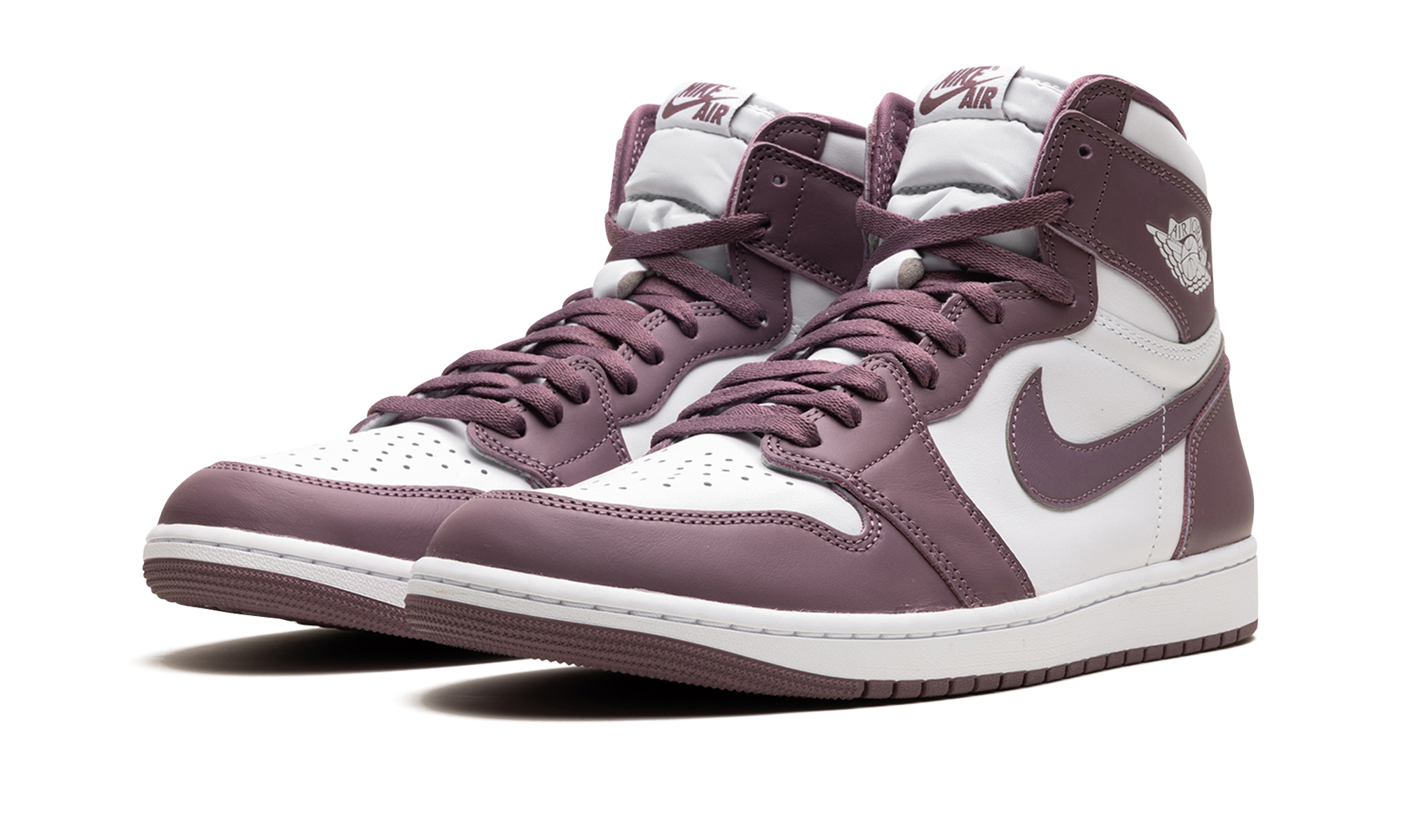 jordan 1 retro high og mauve+DZ5485-105+diagnol left view