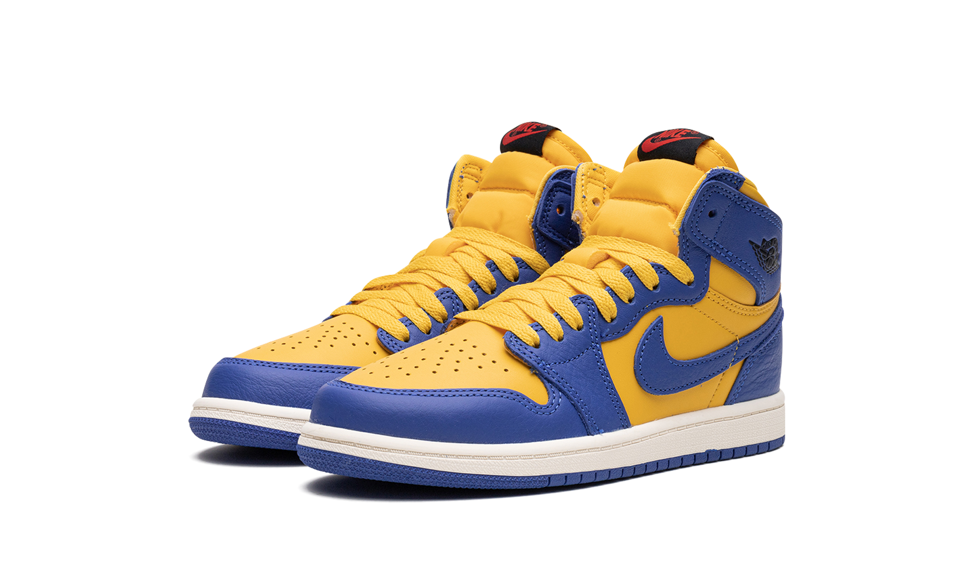 jordan 1 retro high og reverse laney ps+FD2597-700+diagnol left view