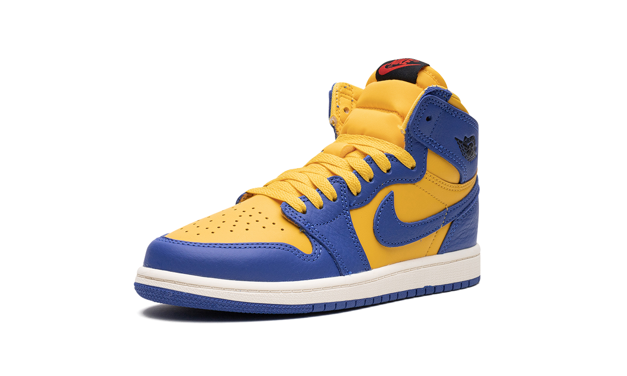 jordan 1 retro high og reverse laney ps+FD2597-700+left diagnol single view