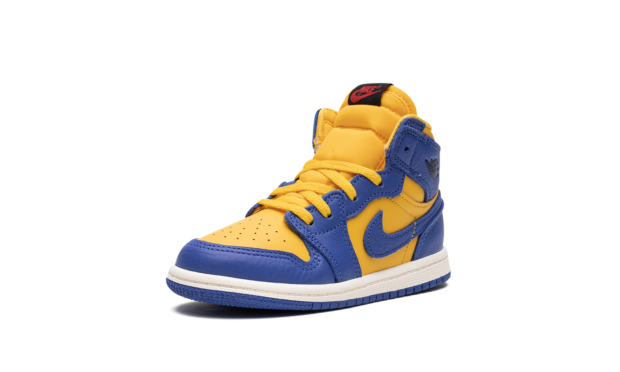 jordan 1 retro high og reverse laney td+FD2598-700+left diagnol single view