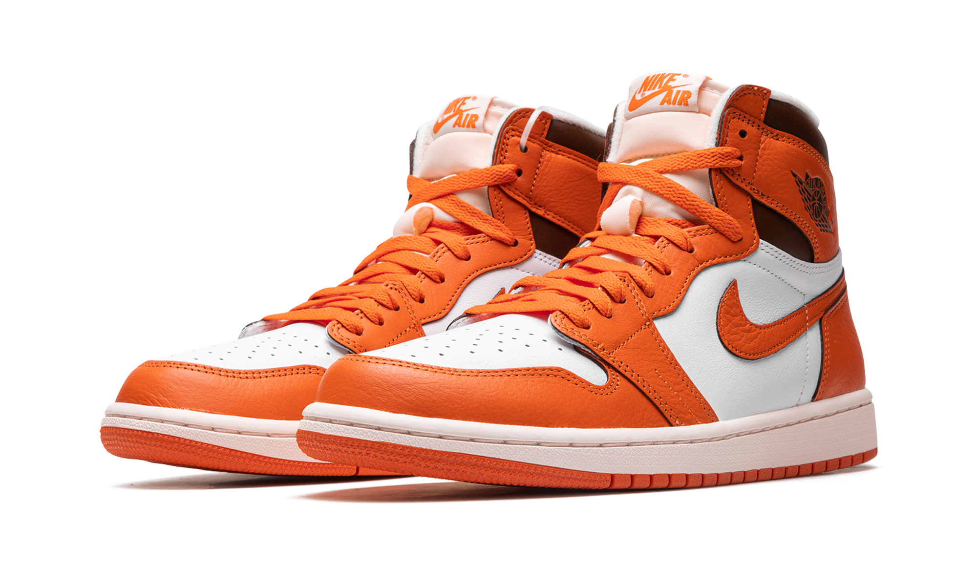 jordan 1 retro high og starfish women s+DO9369-101+diagnol left view