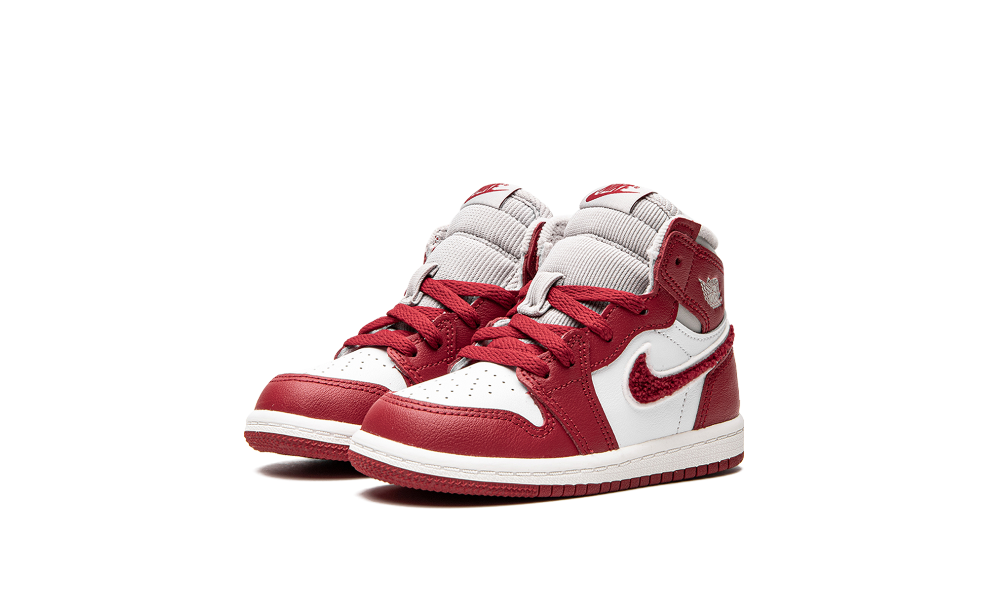 jordan 1 retro high og varsity red td+CU0450-061+diagnol left view