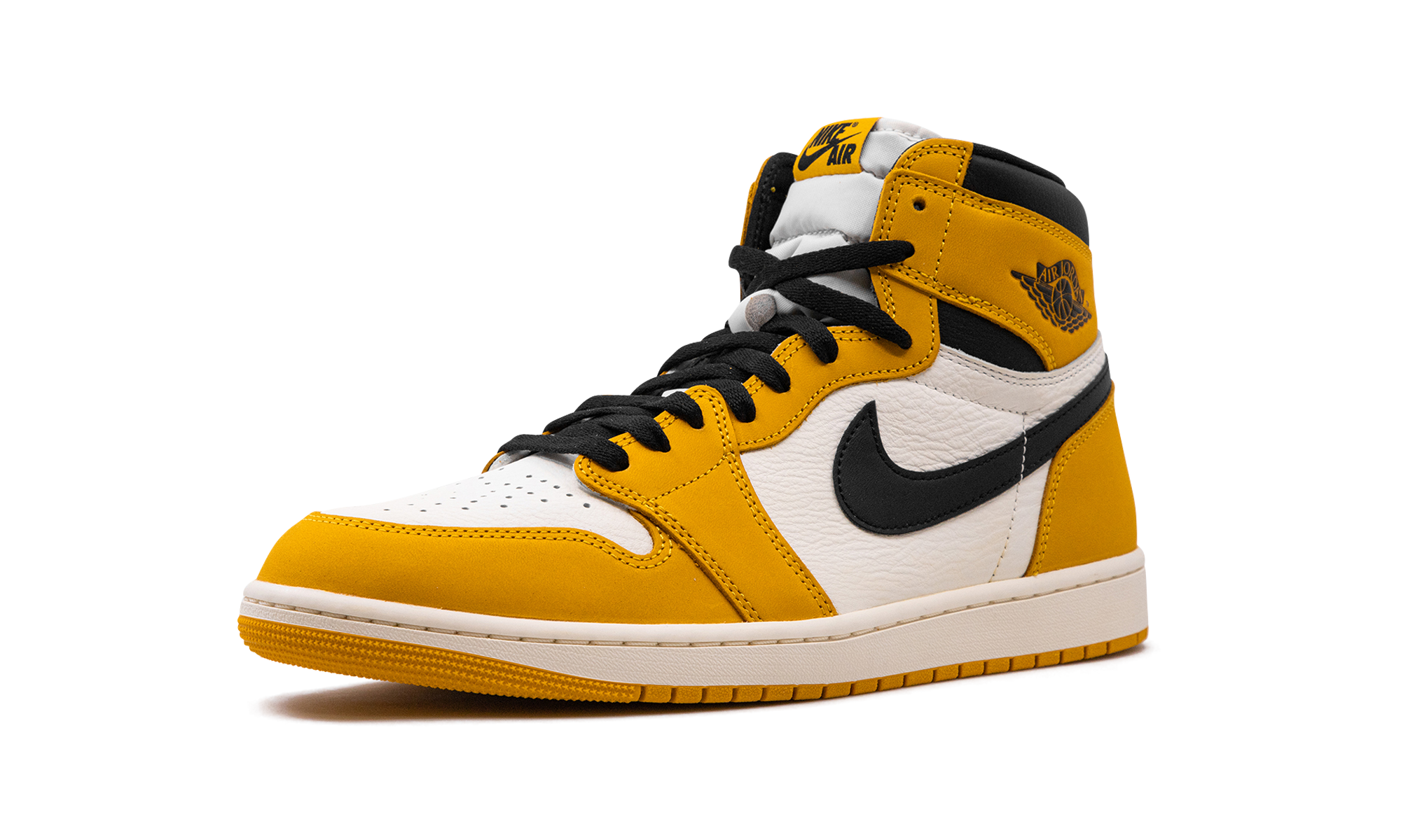 jordan 1 retro high og yellow ochre+DZ5485-701+left diagnol single view