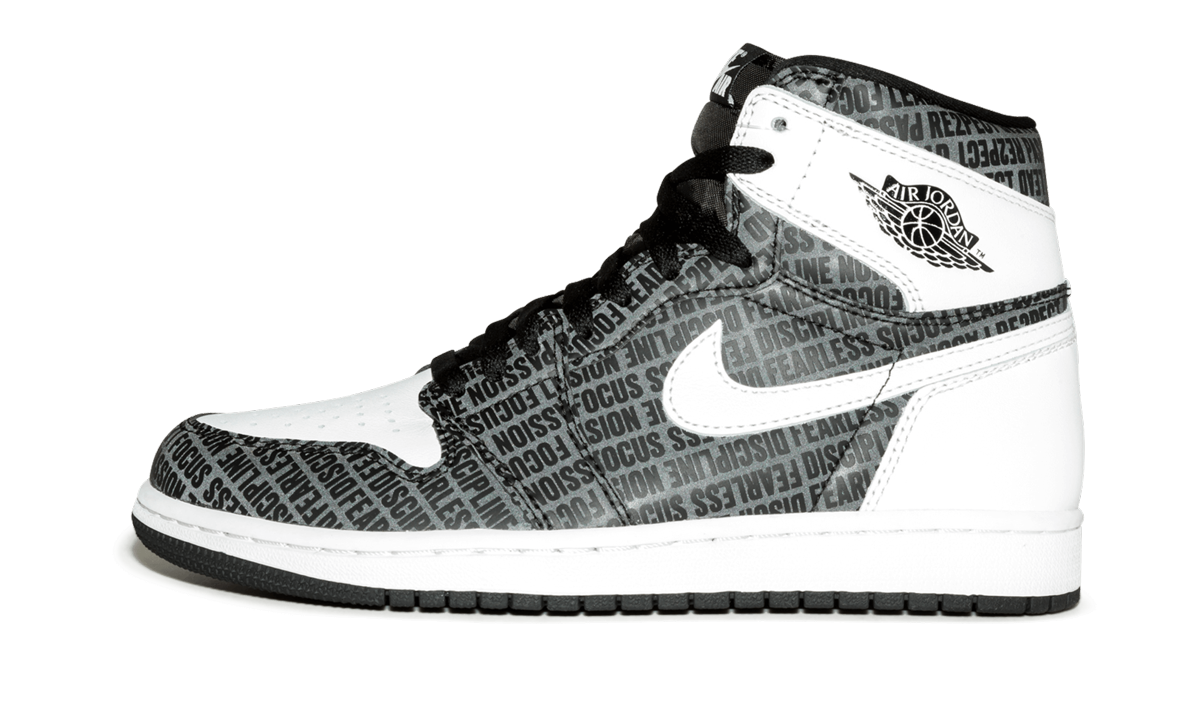jordan 1 retro high re2pect derek jeter+555088-008+diagnol left view