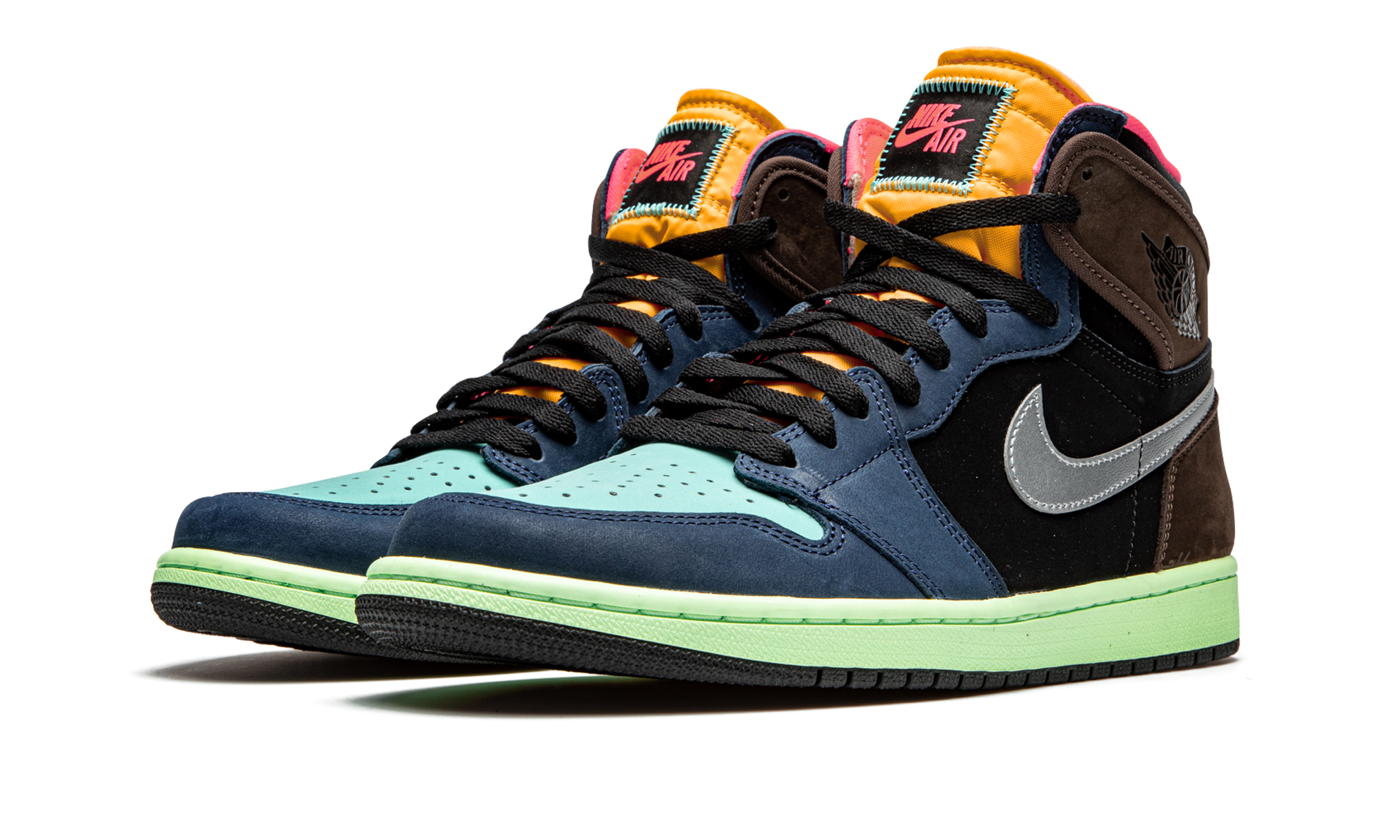 jordan 1 retro high tokyo bio hack+555088-201+diagnol left view