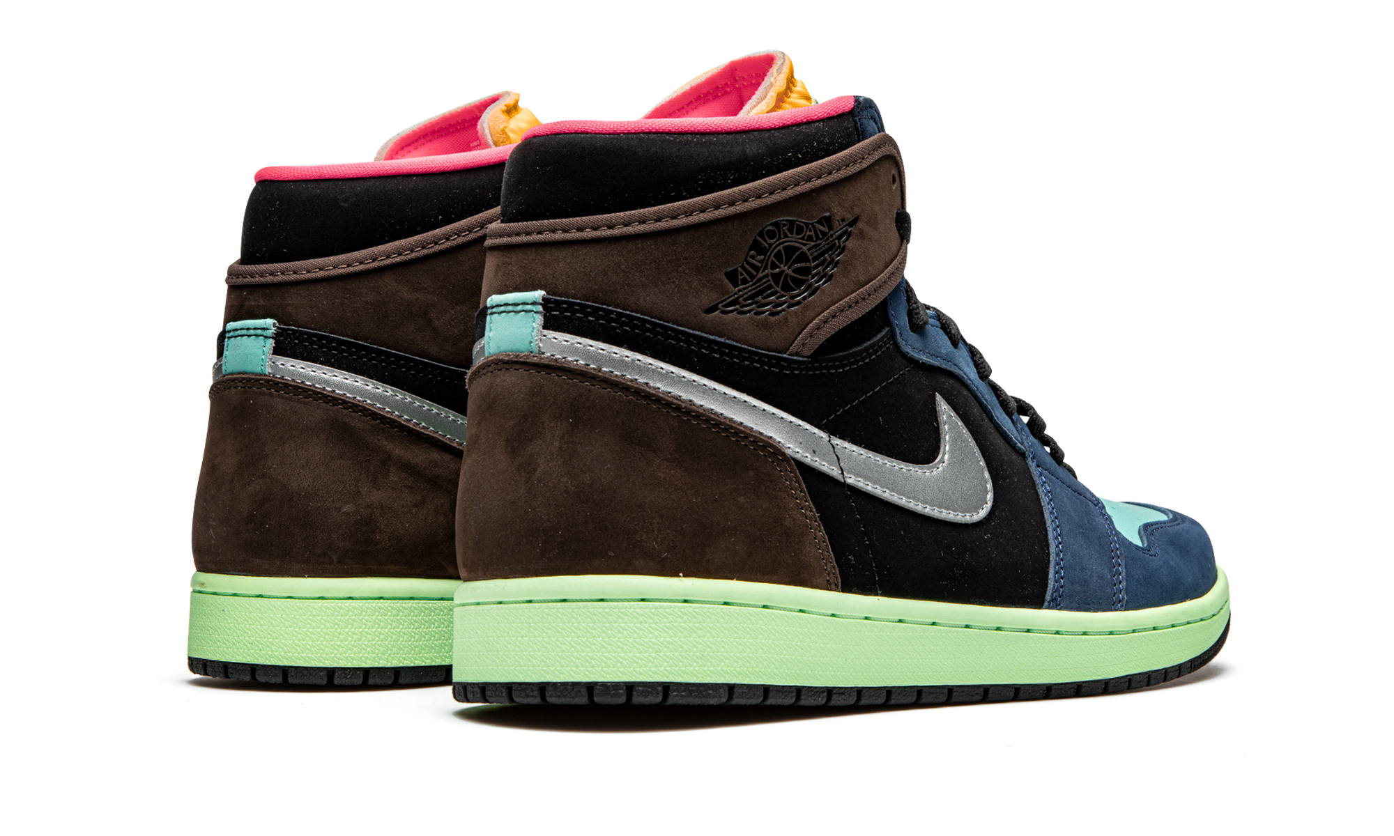 jordan 1 retro high tokyo bio hack+555088-201+diagnol right behind view
