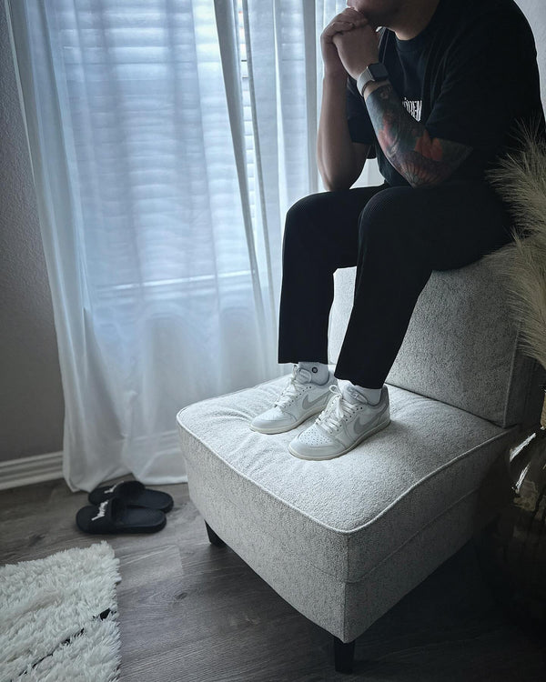 Jordan 1 Retro Low '85 Neutral Grey, Lifestyle View 3, SKU FB9933-100