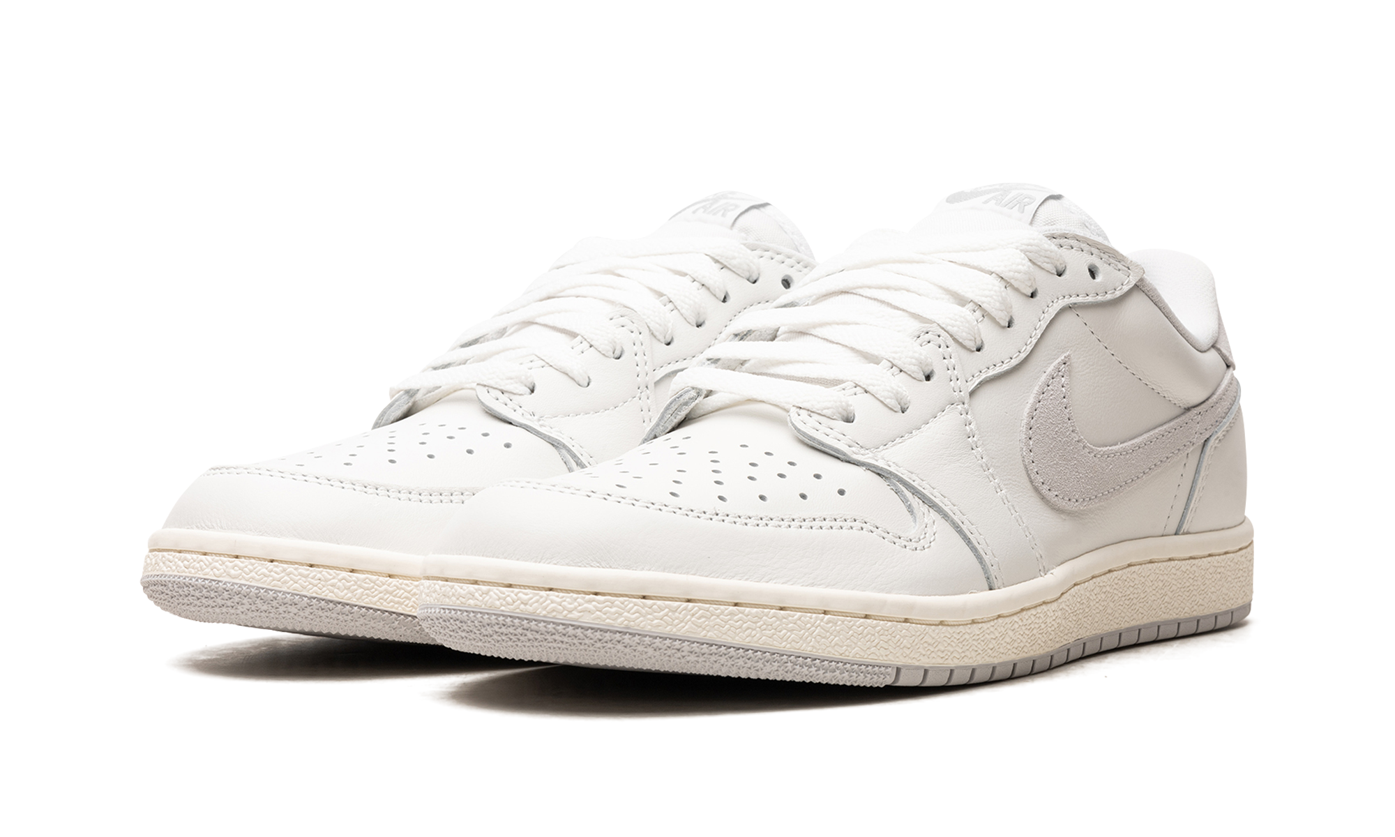 jordan 1 retro low 85 neutral grey+FB9933-100+diagnol left view