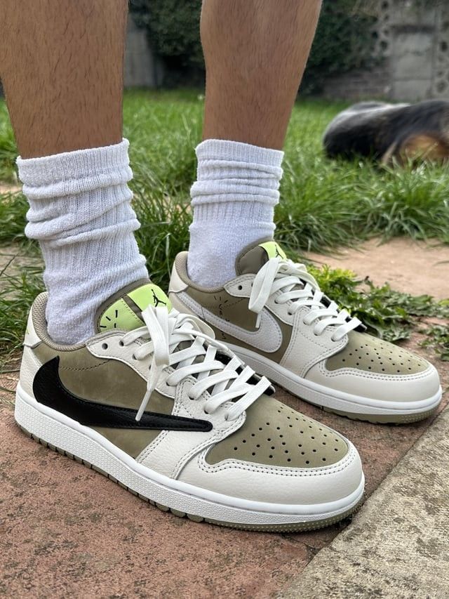Jordan 1 Retro Low Golf Travis Scott Neutral Olive, Lifestyle View 4, SKU FZ3124-200