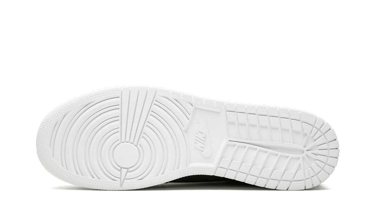 jordan 1 retro low ns legion green gs+919705-330+bottom view