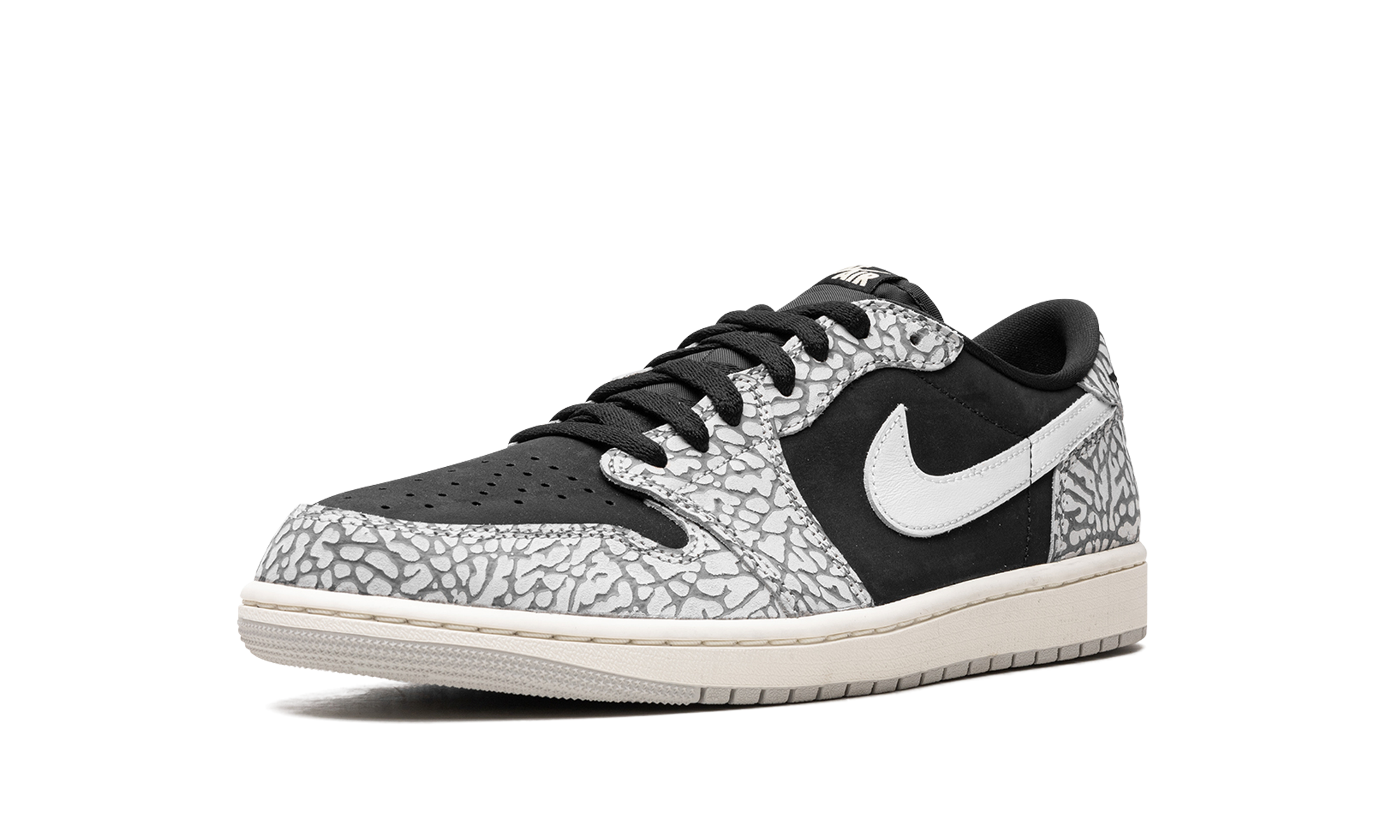 jordan 1 retro low og black cement+CZ0790-001+left diagnol single view
