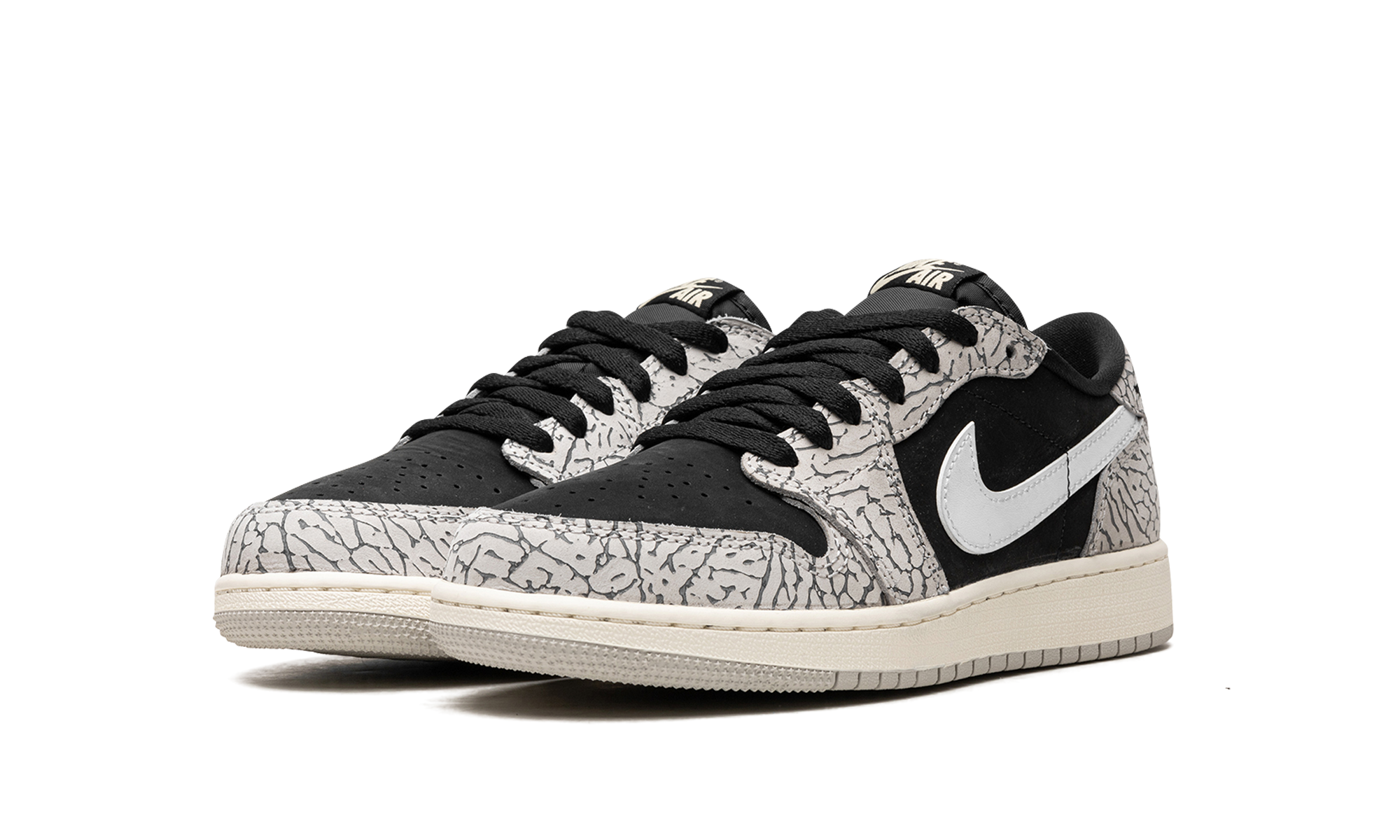 jordan 1 retro low og black cement gs+CZ0858-001+diagnol left view