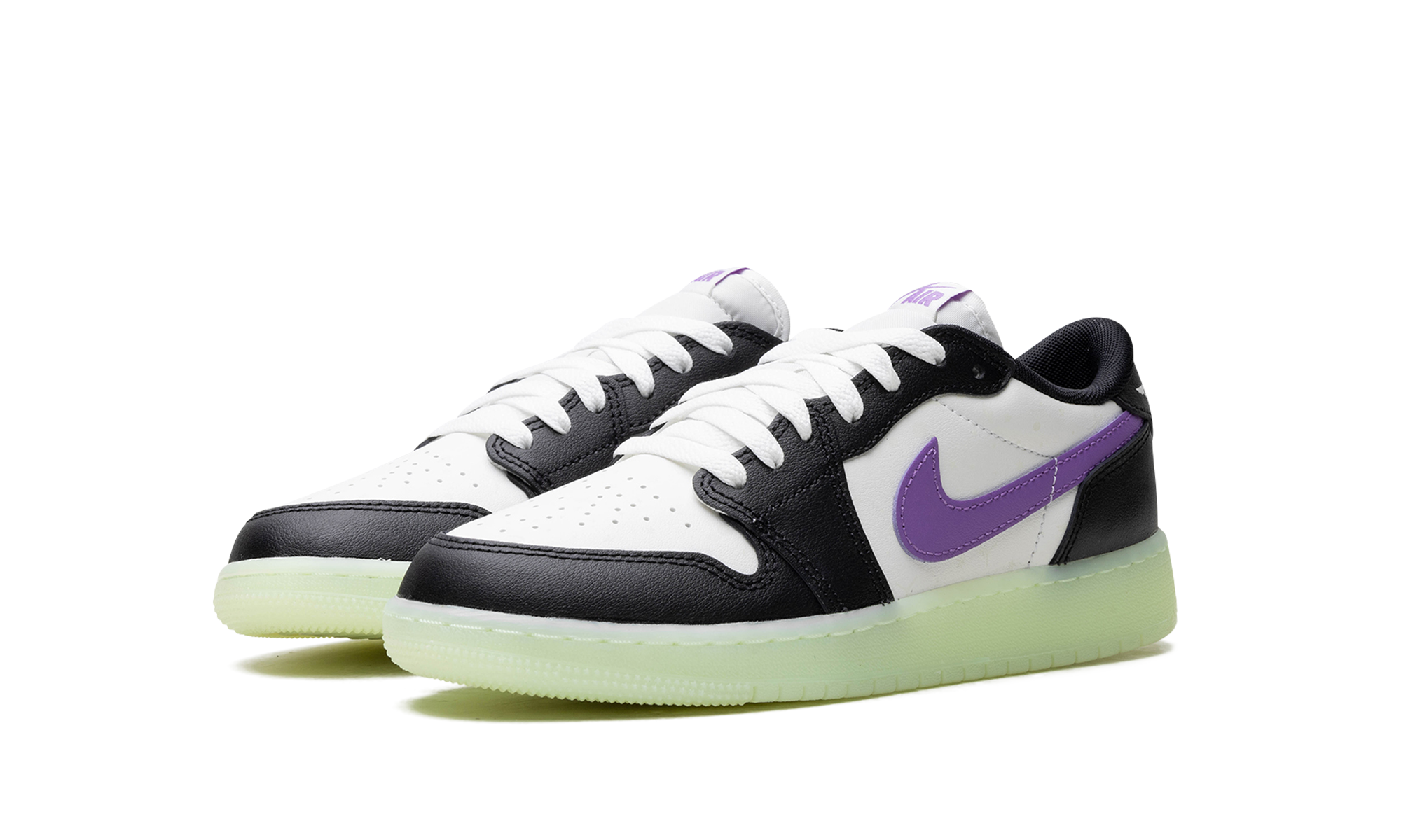 jordan 1 retro low og black raspberry gs+HF0410-001+diagnol left view