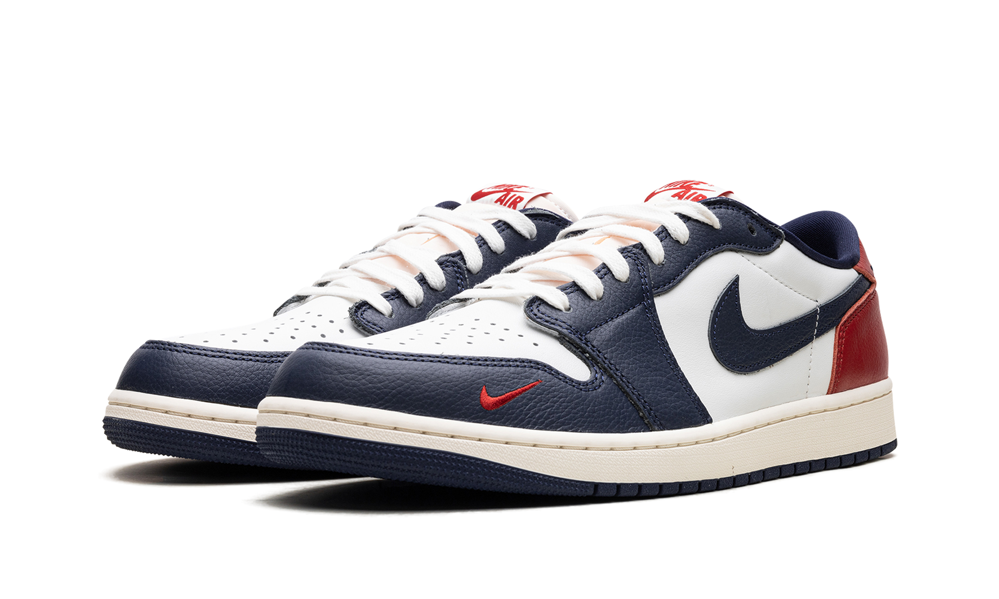 jordan 1 retro low og howard university+HQ2993-100+diagnol left view