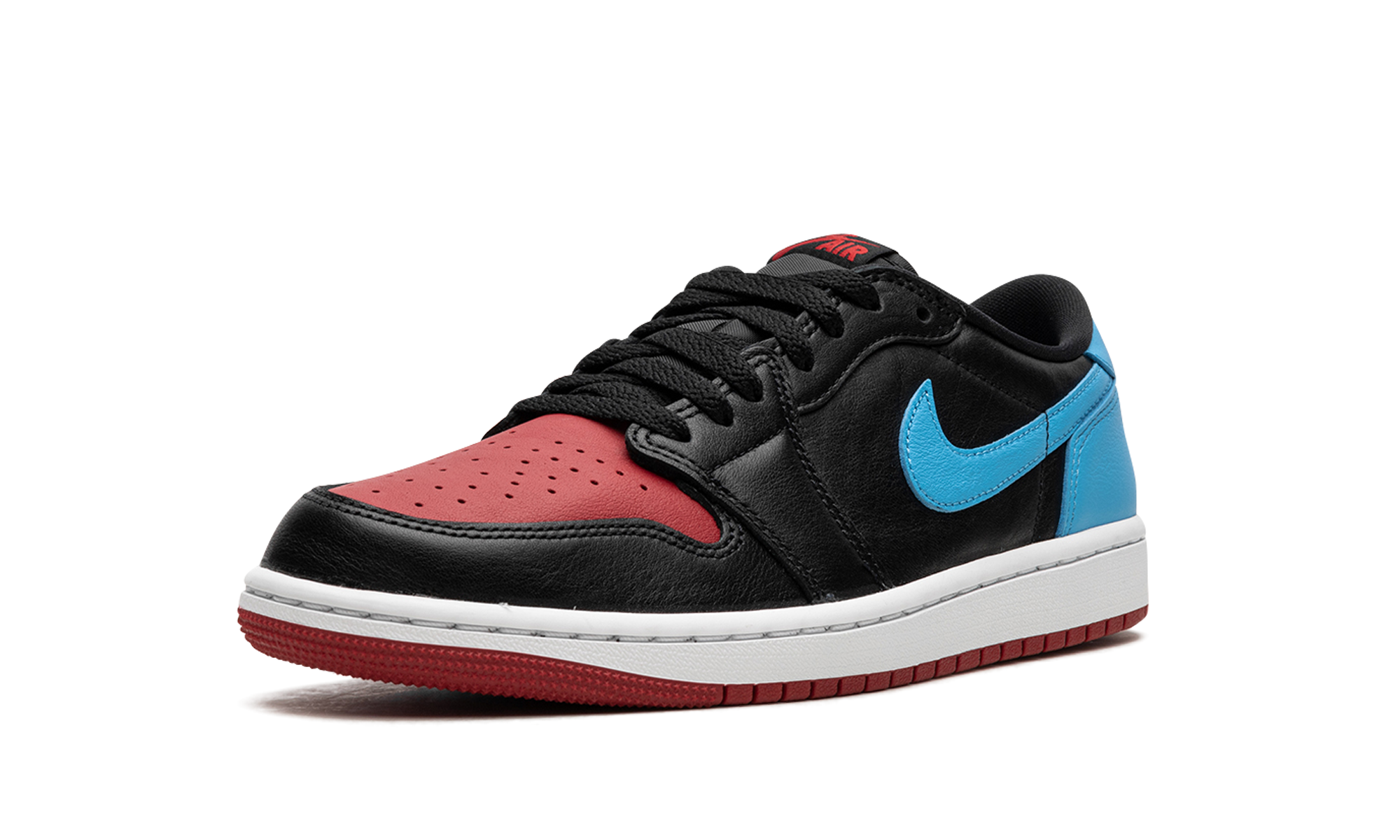 jordan 1 retro low og nc to chi women s+CZ0775-046+left diagnol single view