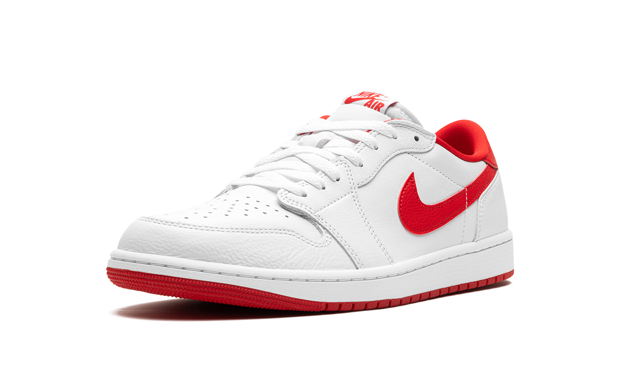 jordan 1 retro low og university red+CZ0790-161+left diagnol single view