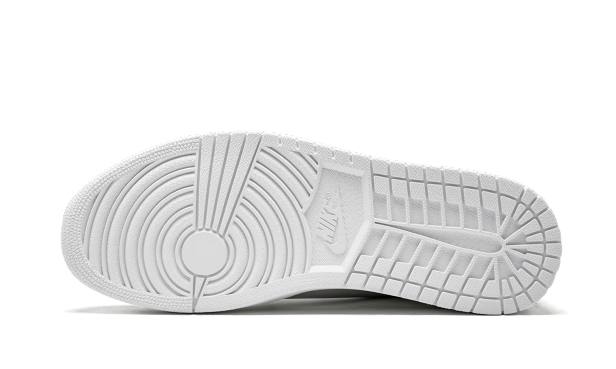 jordan 1 retro low pinnacle metallic silver+852549-003+bottom view