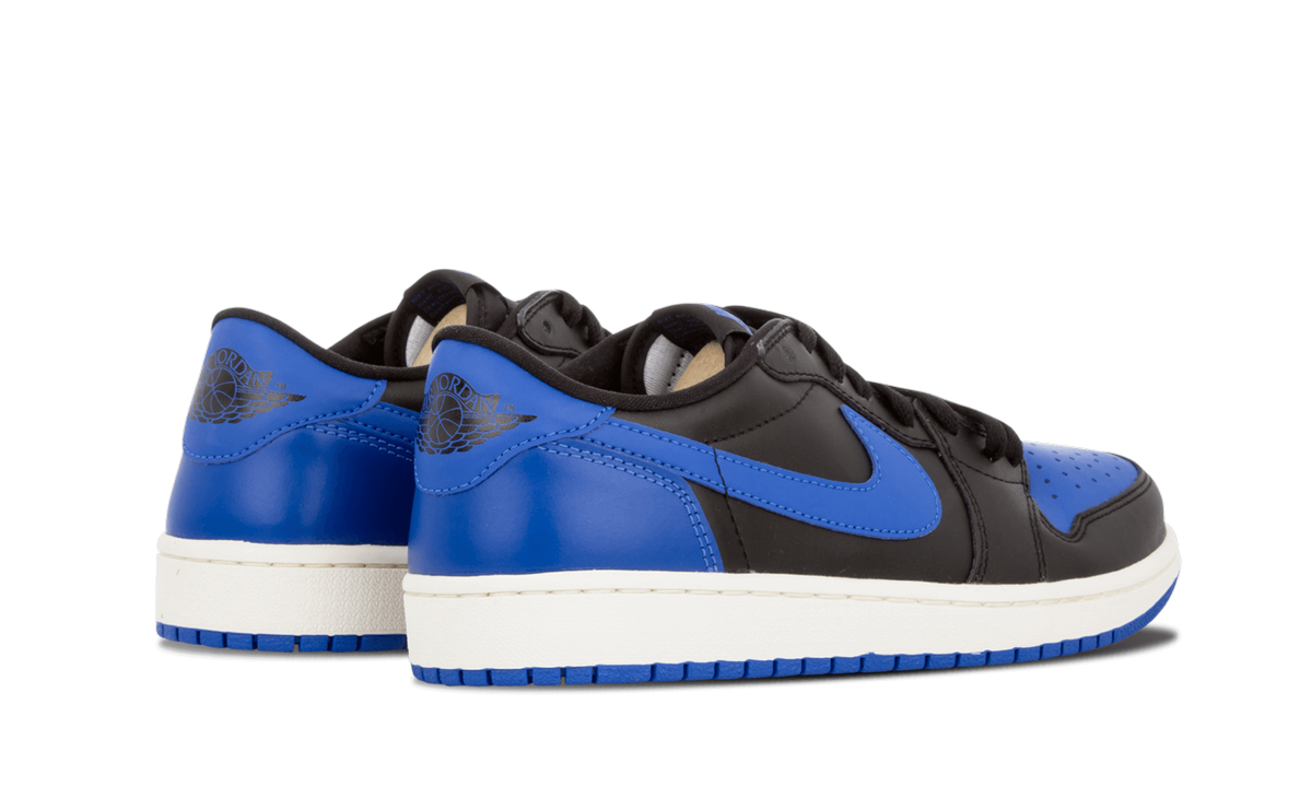 jordan 1 retro low royal 2015+705329-004+diagnol right behind view