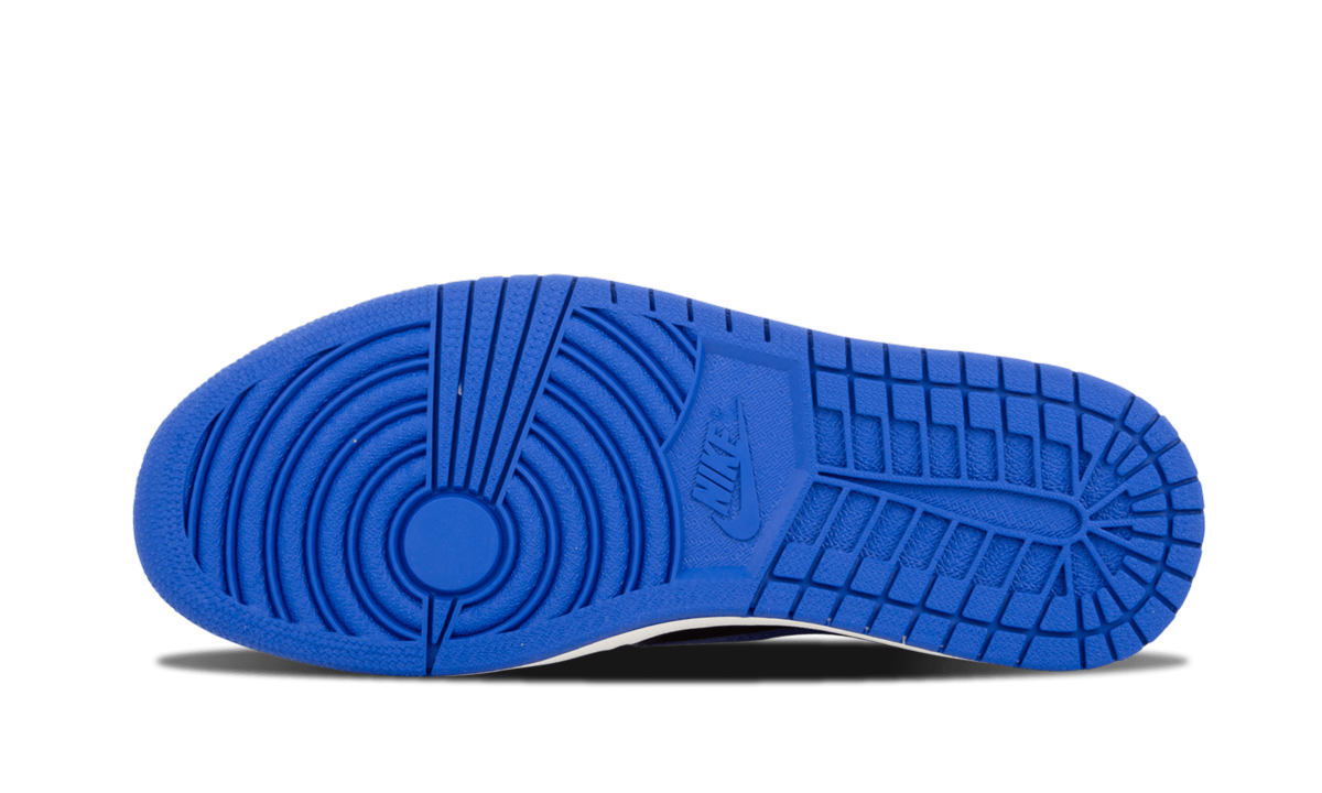 jordan 1 retro low royal 2015+705329-004+left diagnol single view