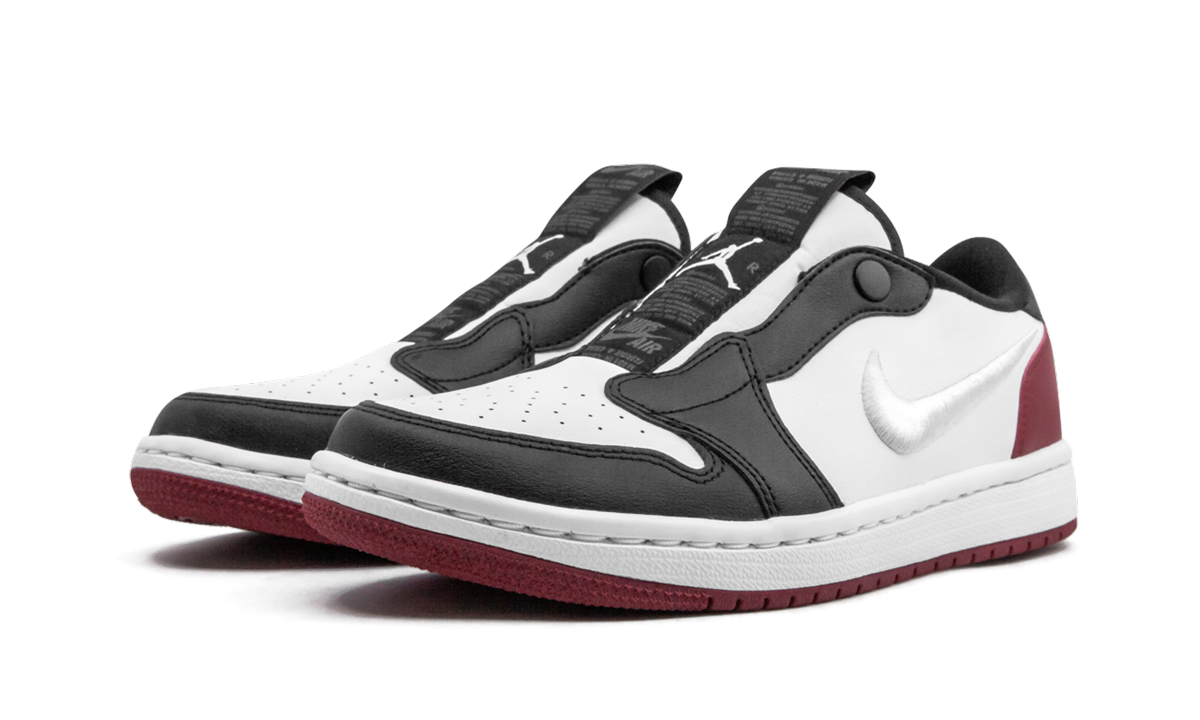 jordan 1 retro low slip black toe women s+AV3918-102+diagnol left view