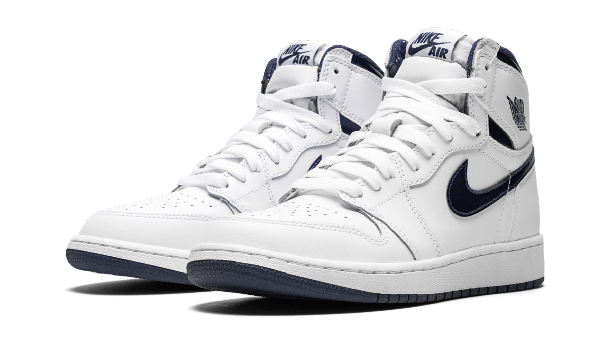 jordan 1 retro metallic navy 2016 gs+575441-106+diagnol left view