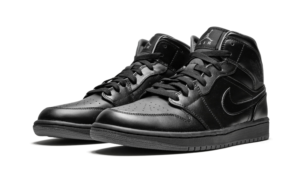 jordan 1 retro mid black 2016+554724-021+diagnol left view