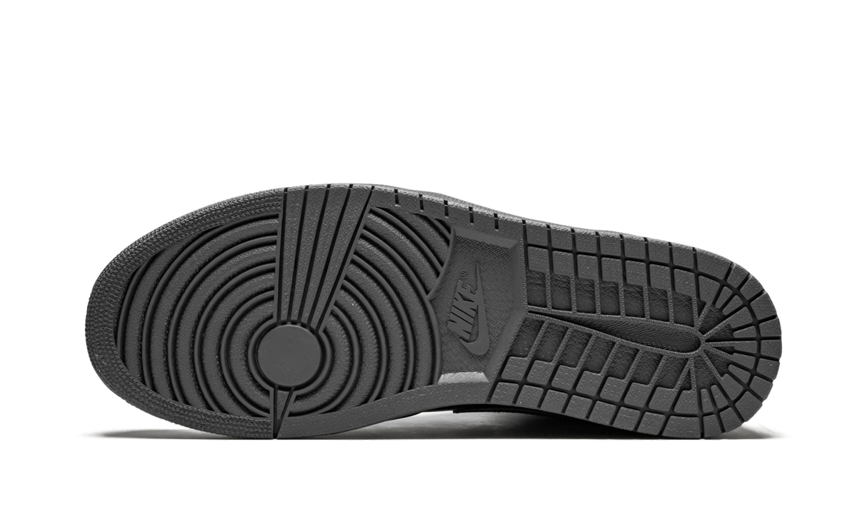 jordan 1 retro mid black 2016+554724-021+bottom view