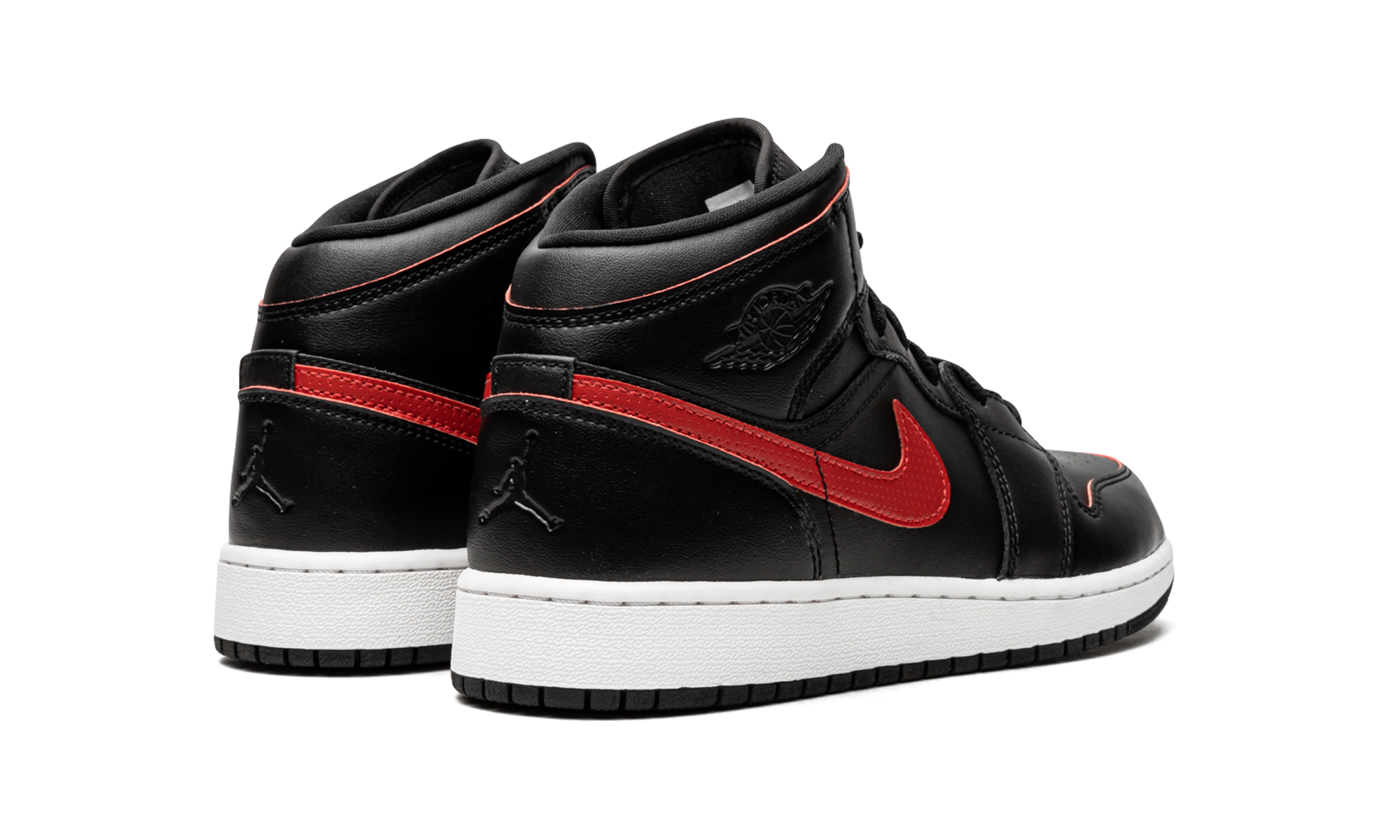 jordan 1 retro mid black gym red gs+554725-009+diagnol right behind view