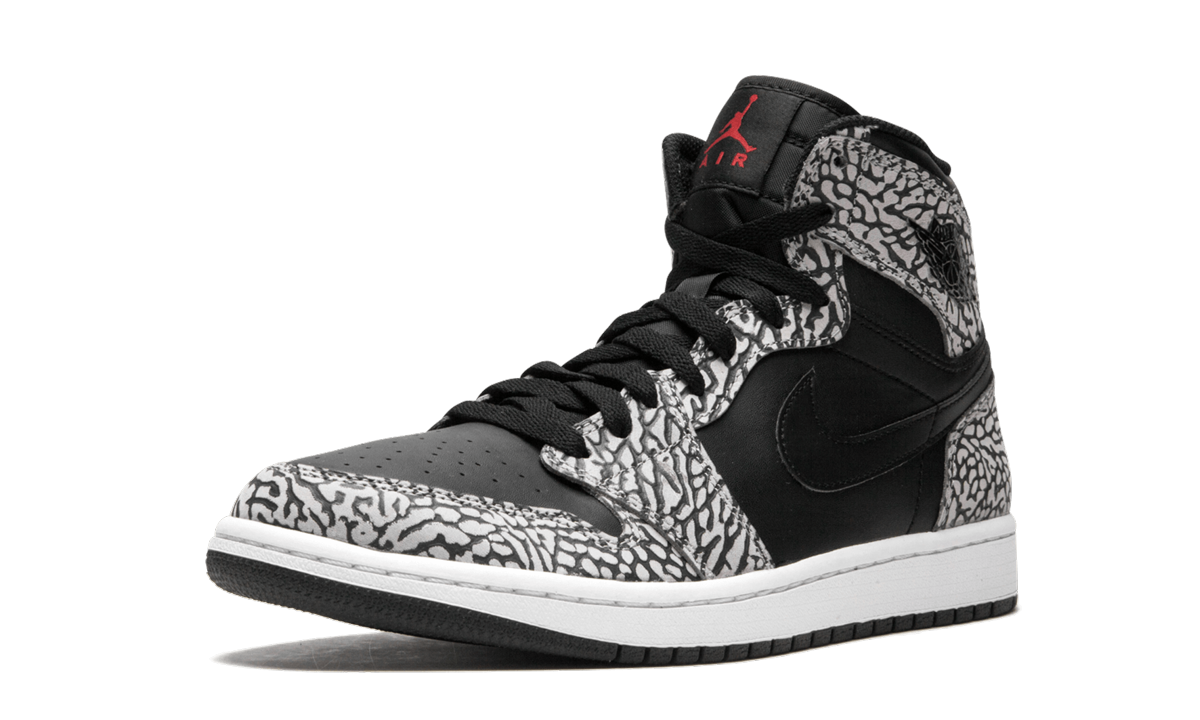 jordan 1 retro un supreme+839115-013+left diagnol single view