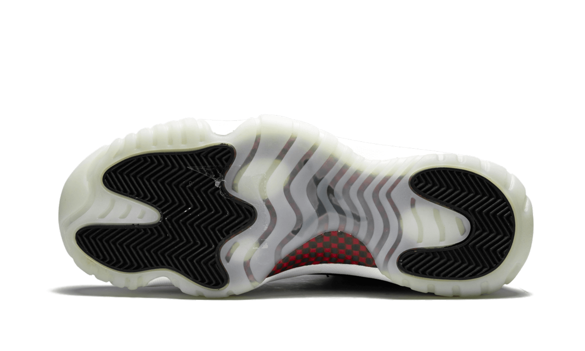 jordan 11 retro 72 10+378037-002+bottom view