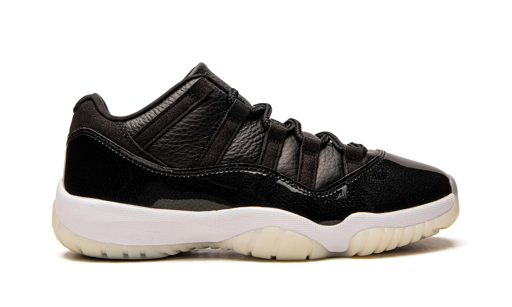 jordan 11 retro low 72 10+AV2187-001+right view