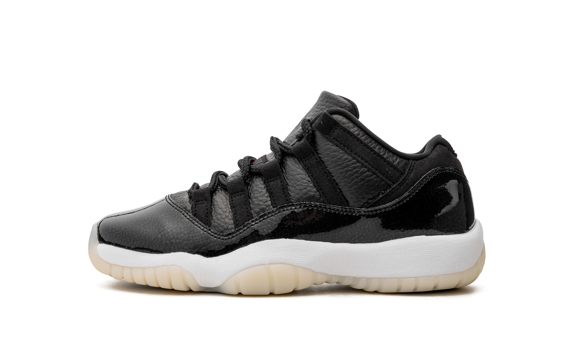 jordan 11 retro low 72 10 gs+528896-001+diagnol right view 1