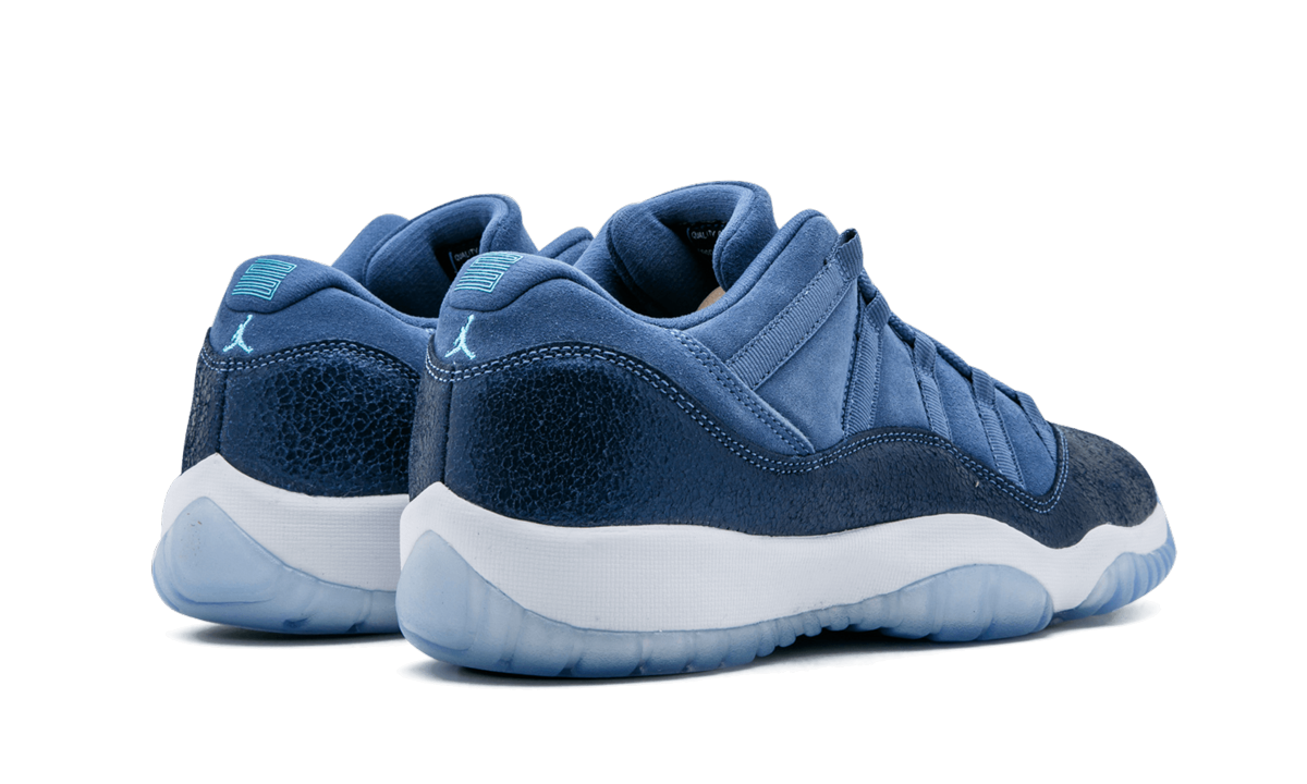 jordan 11 retro low blue moon gs+580521-408+diagnol right behind view