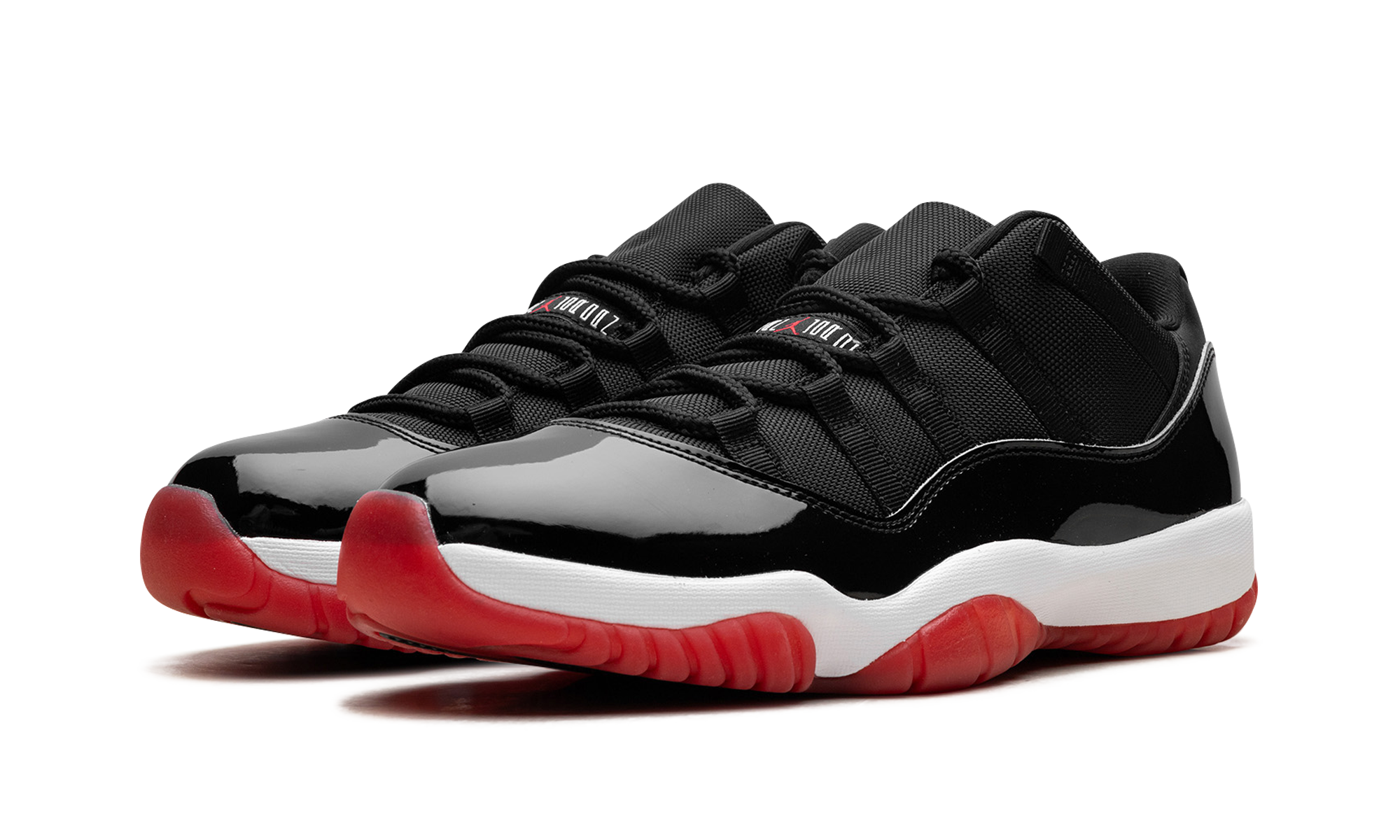 jordan 11 retro low bred 2025+FV5104-006+diagnol left view