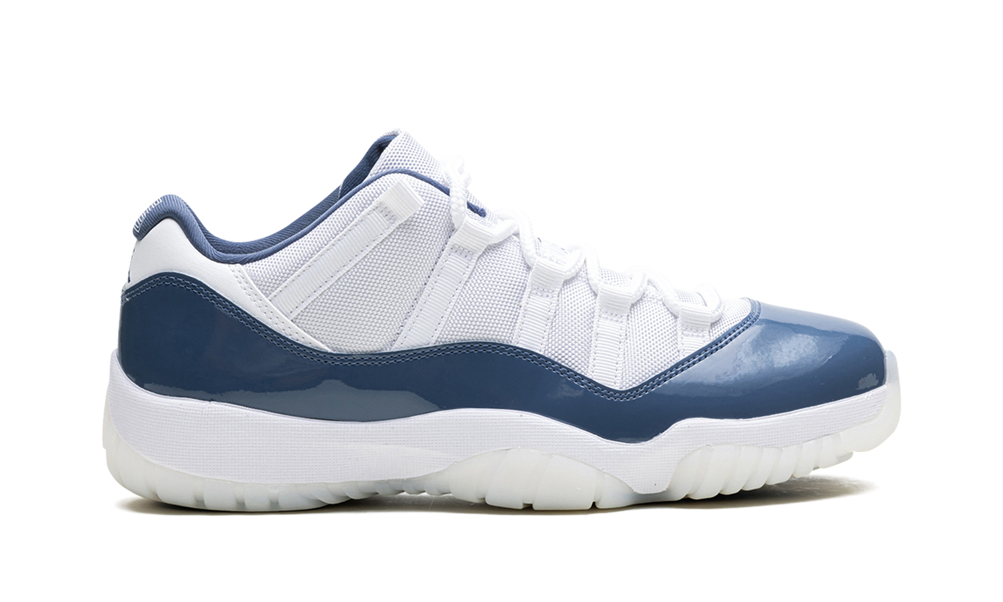 jordan 11 retro low diffused blue+FV5104-104+right view